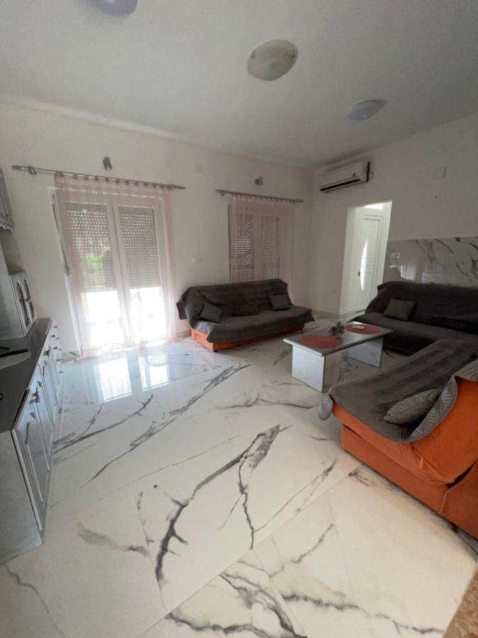 Apartment Vujcic Donji Okrug  Exteriér fotografie